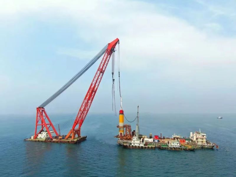 山東能源渤中海上風(fēng)電B場址工程項目單樁基礎(chǔ)沉樁順利完成(圖2)